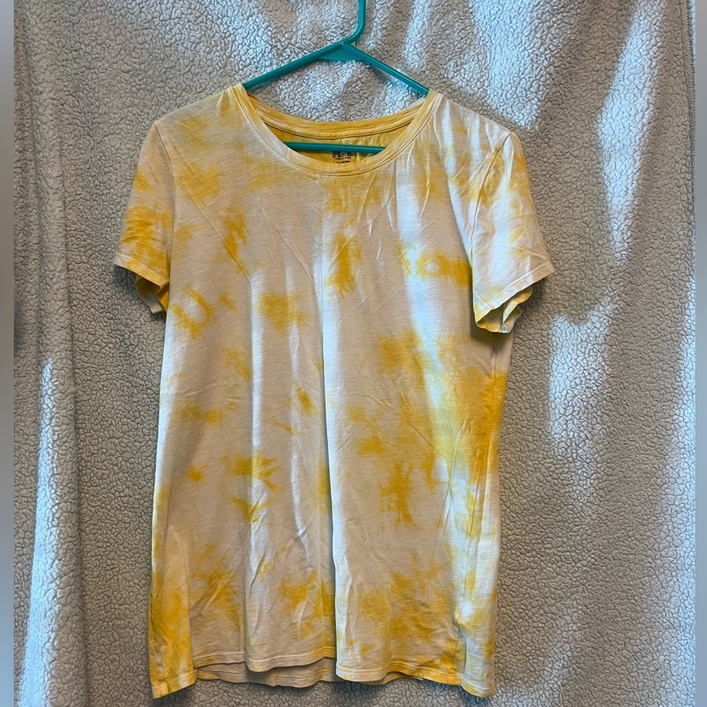 PINK Victoria’s Secret Women’s tie dye T-shirt, size L